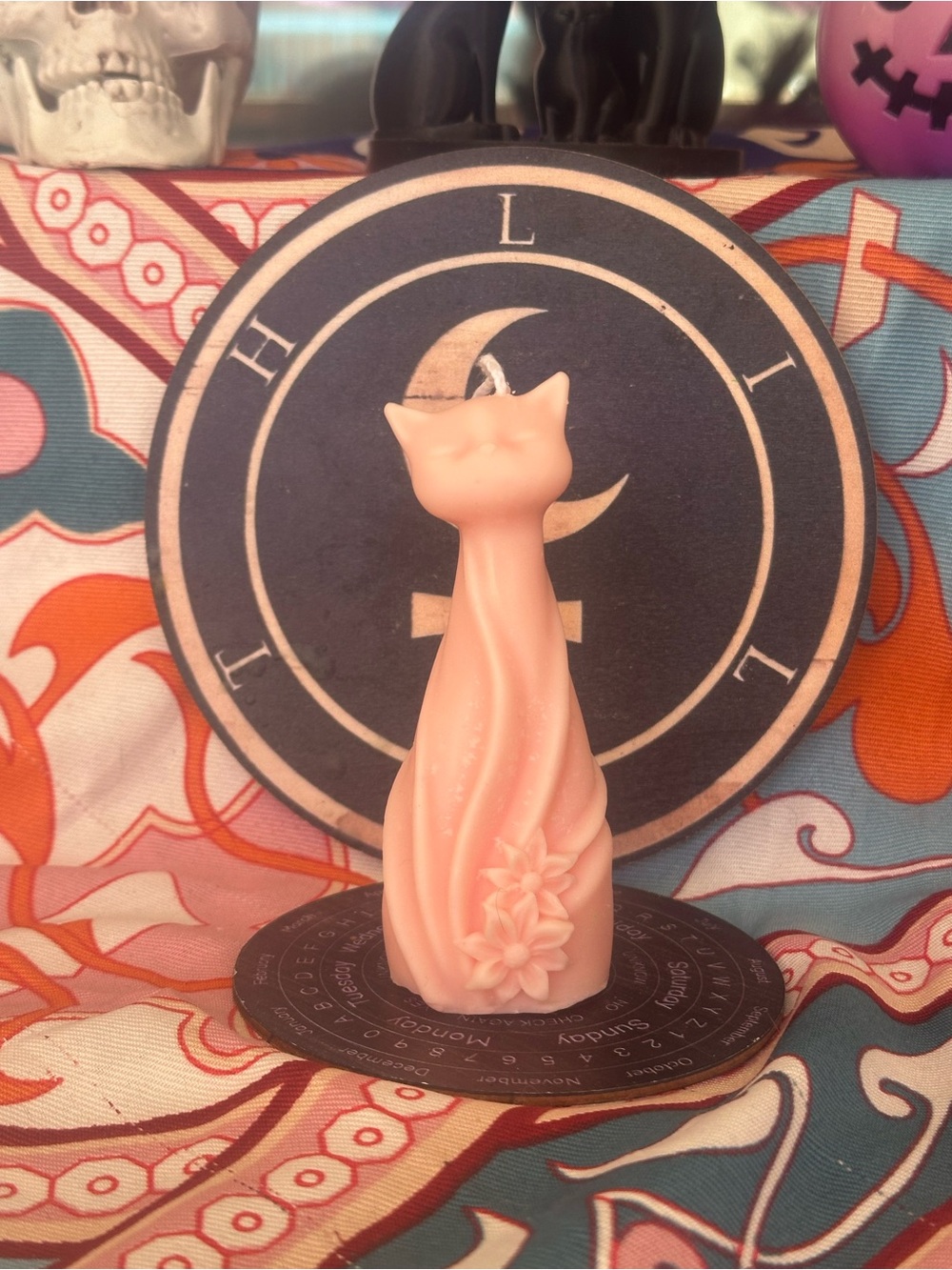 Peach Floral Cat Candle - Picture 2 of 8
